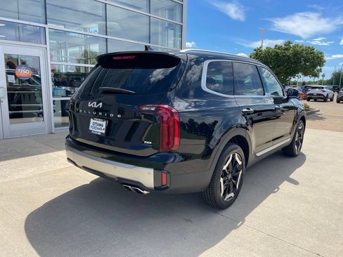 Used 2025 Kia Telluride S AWD/4WD image 5