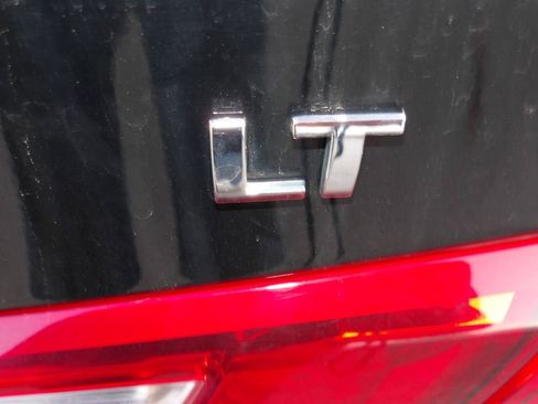 Used 2018 Chevrolet Malibu LT image 37