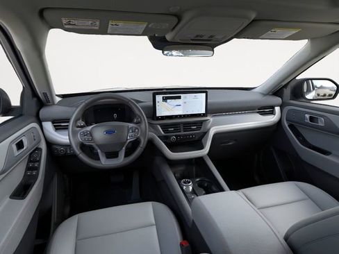 New 2026 Ford Explorer Active w/ Active Comfort Package image 8
