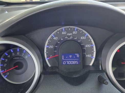 Used 2010 Honda Fit Sport image 17