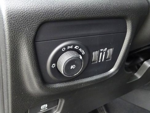 New 2025 Jeep Grand Cherokee L Limited image 23