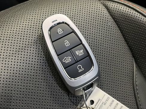 Used 2023 Hyundai Santa Cruz Limited AWD/4WD image 21