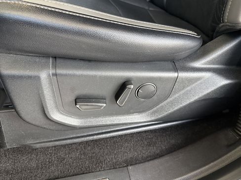 Used 2018 Ford F150 Raptor w/ Equipment Group 802A Luxury image 22