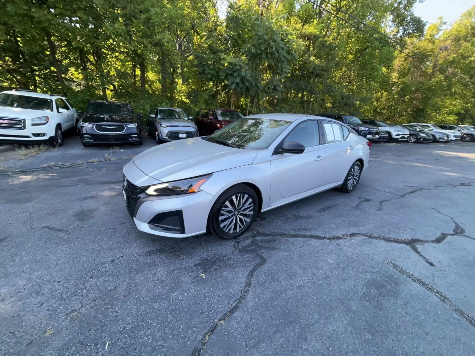 Used 2026 Nissan Altima 2.5 SV FWD image 7