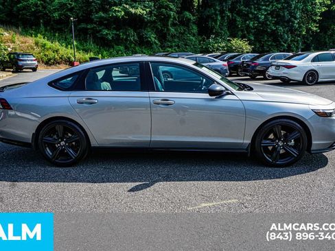 Used 2023 Honda Accord Sport image 5