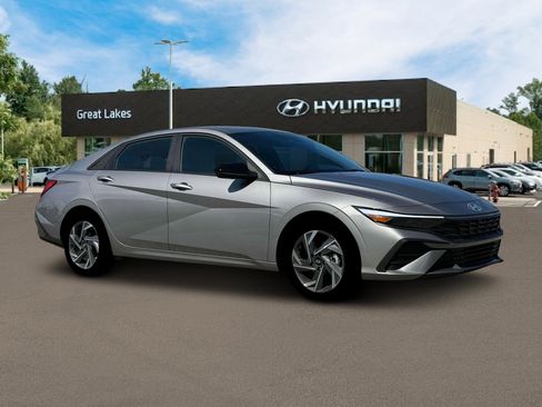 New 2025 Hyundai Elantra SEL image 10