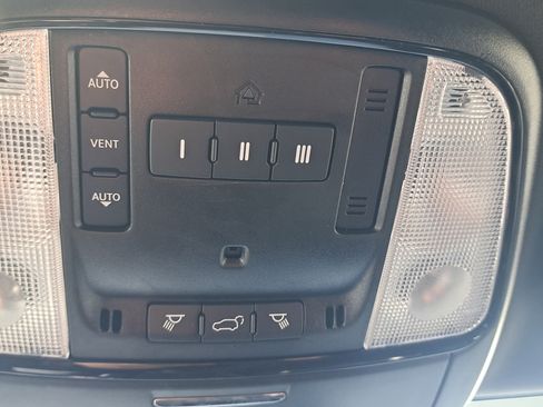 Used 2024 Dodge Durango GT AWD/4WD image 25