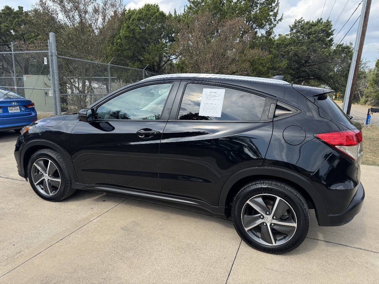 Used 2021 Honda HR-V EX image 8