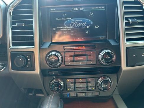Used 2015 Ford F150 King Ranch w/ Equipment Group 601A Luxury AWD/4WD image 40