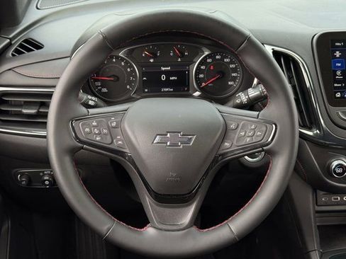 Used 2024 Chevrolet Equinox RS FWD image 13