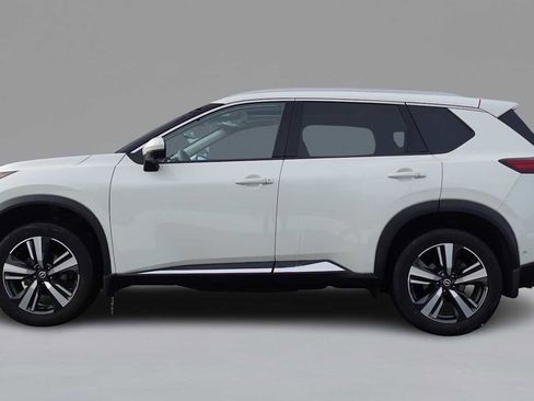 Used 2021 Nissan Rogue Platinum image 8