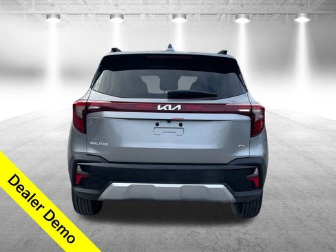 New 2025 Kia Seltos EX image 5