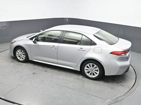 Used 2024 Toyota Corolla LE w/ LE Convenience Package FWD image 28