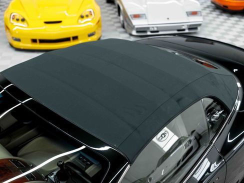 Used 2006 Aston Martin DB9 Volante RWD image 28
