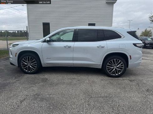 New 2026 Buick Enclave Avenir w/ Super Cruise Package AWD/4WD image 2