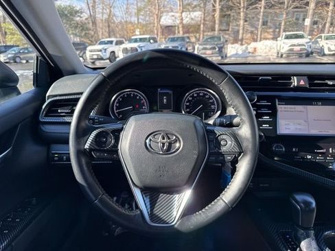 Certified 2018 Toyota Camry SE image 23
