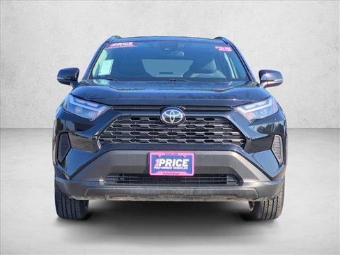 Used 2025 Toyota RAV4 XLE FWD image 2