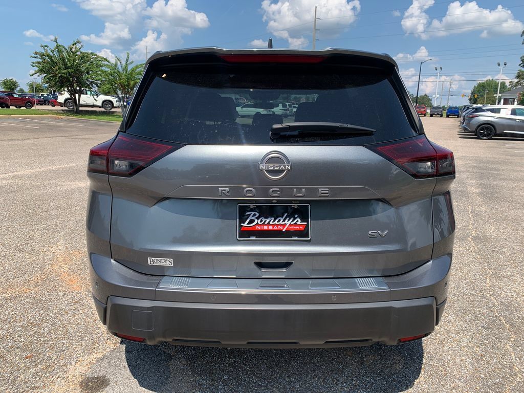 Used 2024 Nissan Rogue SV FWD image 6