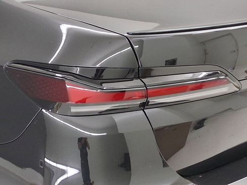 New 2026 BMW 740i 740i w/ Premium Package image 11