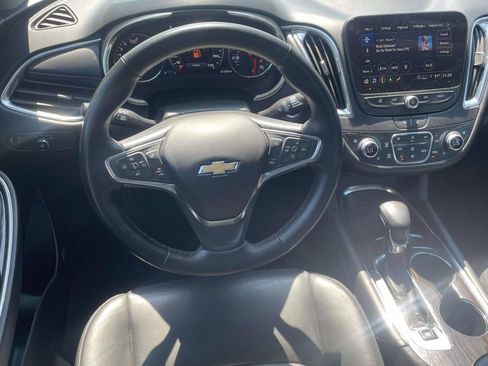 Used 2024 Chevrolet Malibu LT FWD image 11