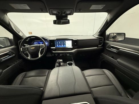 Used 2023 Chevrolet Silverado 1500 LTZ image 3