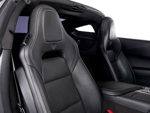 Used 2019 Chevrolet Corvette Stingray Coupe RWD image 47