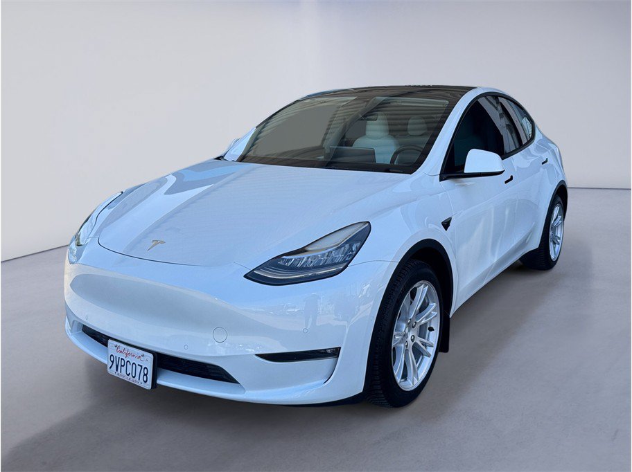 Used 2022 Tesla Model Y Long Range AWD/4WD image 1