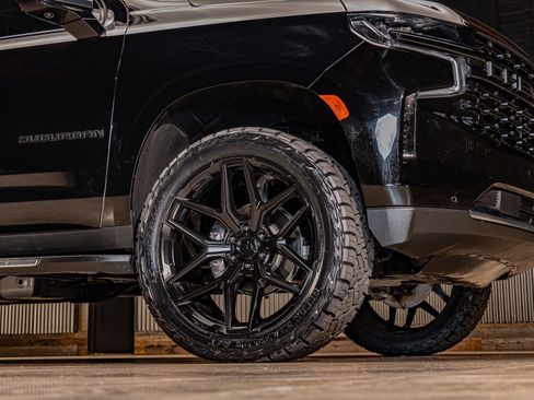 Used 2023 Chevrolet Suburban Premier w/ Max Trailering Package image 12