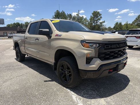 Used 2022 Chevrolet Silverado 1500 Custom Trail Boss AWD/4WD image 8