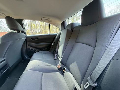 Used 2022 Toyota Corolla LE image 17