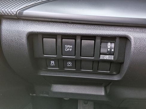 Used 2022 Subaru Forester Base image 18