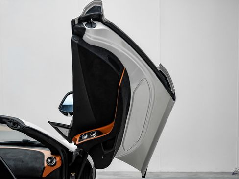 Used 2013 McLaren MP4-12C Spider image 81