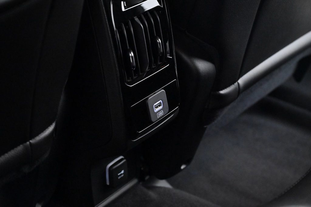 Used 2022 Jeep Compass Latitude FWD image 29