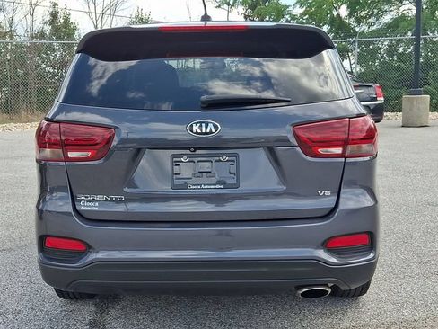 Used 2019 Kia Sorento FWD V6 image 8