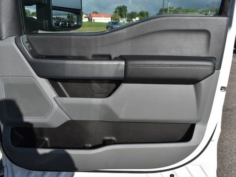 Used 2023 Ford F450 XLT w/ Camper Package AWD/4WD image 43