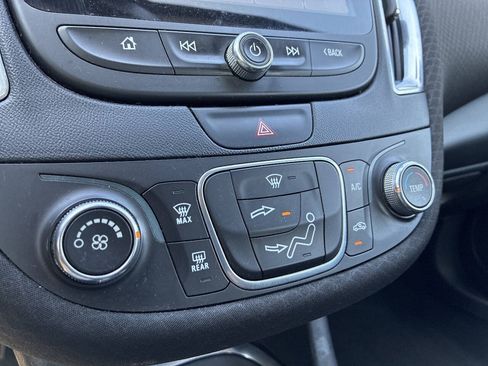 Used 2016 Chevrolet Malibu LT FWD image 20