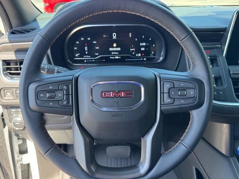 Used 2023 GMC Yukon XL AT4 w/ Technology Package AWD/4WD image 25