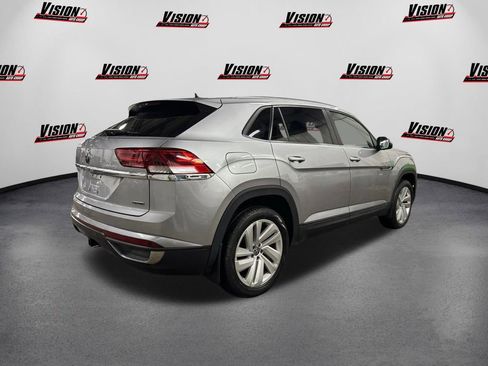Used 2022 Volkswagen Atlas Cross Sport SE image 5