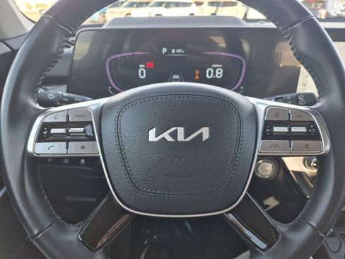 Certified 2025 Kia Telluride S image 20