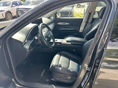 Used 2025 Genesis GV70 2.5T AWD/4WD image 5