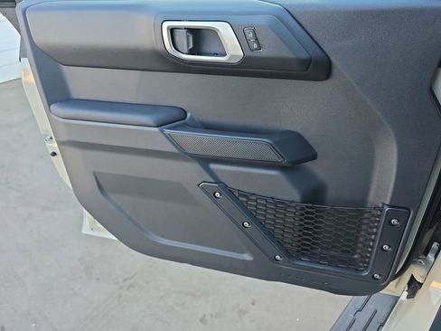 New 2026 Ford Bronco Outer Banks image 33