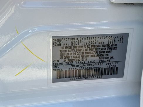 Used 2024 Nissan Sentra SV FWD image 34