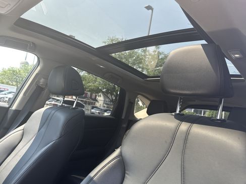 Used 2023 Acura RDX AWD image 9
