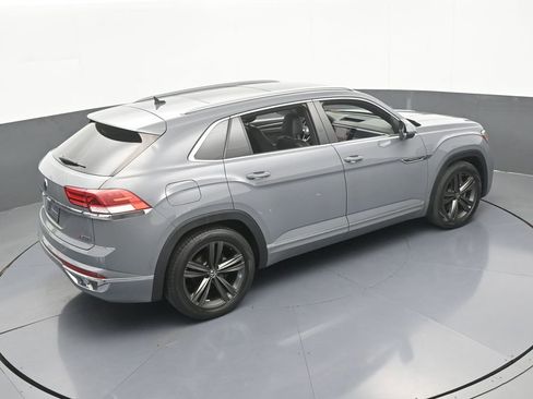 Used 2022 Volkswagen Atlas Cross Sport SEL R-Line image 55