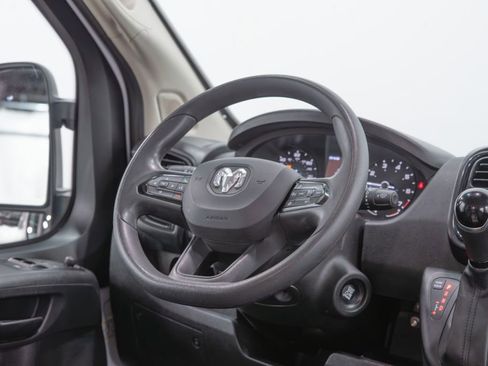 Used 2025 RAM ProMaster 2500 w/ Convenience Group FWD image 15