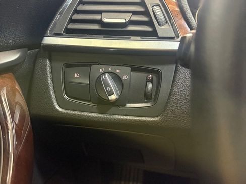 Used 2015 BMW 328i Gran Turismo xDrive image 13