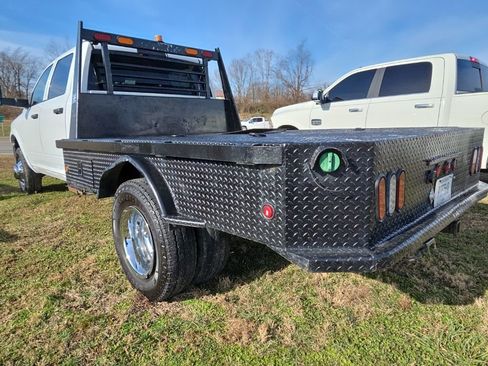 Used 2016 RAM 3500 Tradesman w/ Chrome Appearance Group image 7