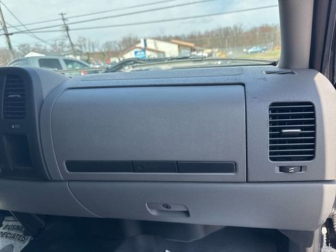 Used 2013 Chevrolet Silverado 1500 W/T image 21