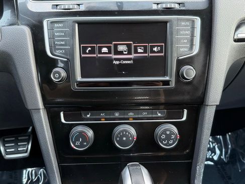 Used 2017 Volkswagen GTI S FWD image 29
