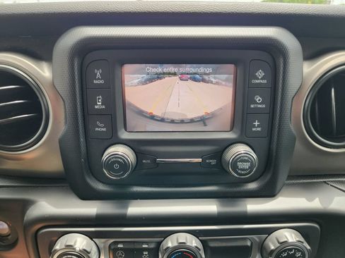 Used 2020 Jeep Wrangler Unlimited Sport AWD/4WD image 18